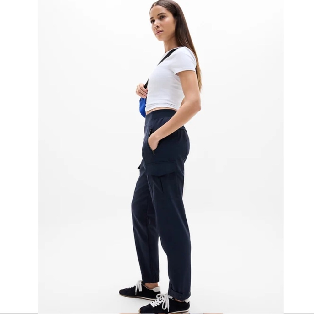 EUC Athleta Endless Cargo Pant Jogger Navy Blue Size 12 Tall